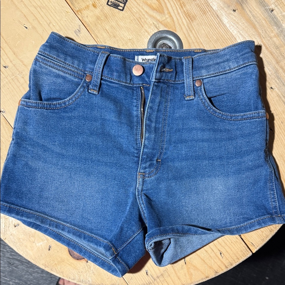 Wrangler Women's Classic Blue Jean Shorts with stretch